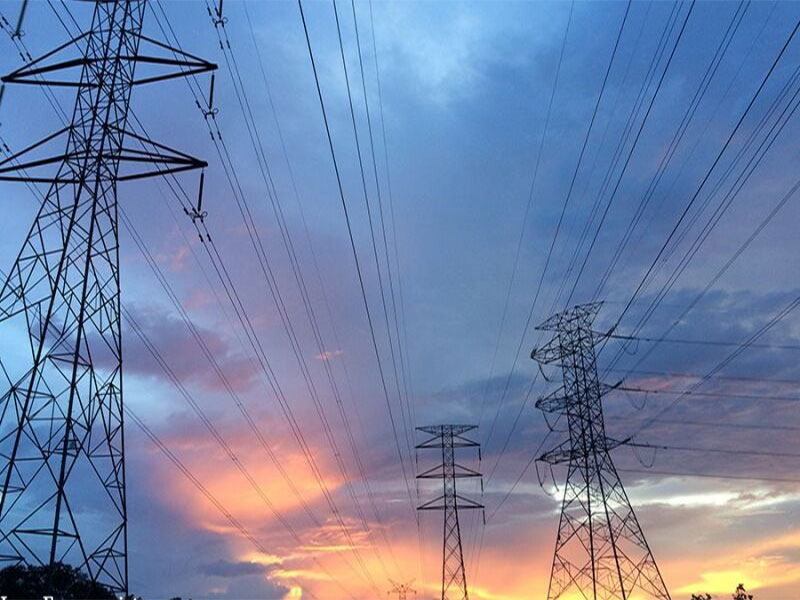 بازگشت نحوه تعیین نرخ برق صنایع و پالایشگاه‌ها به کمیسیون تلفیق